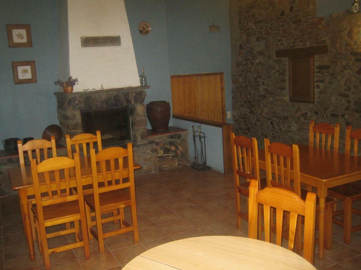 Hostal Cal Font Pla de Sant Tirs Exterior foto