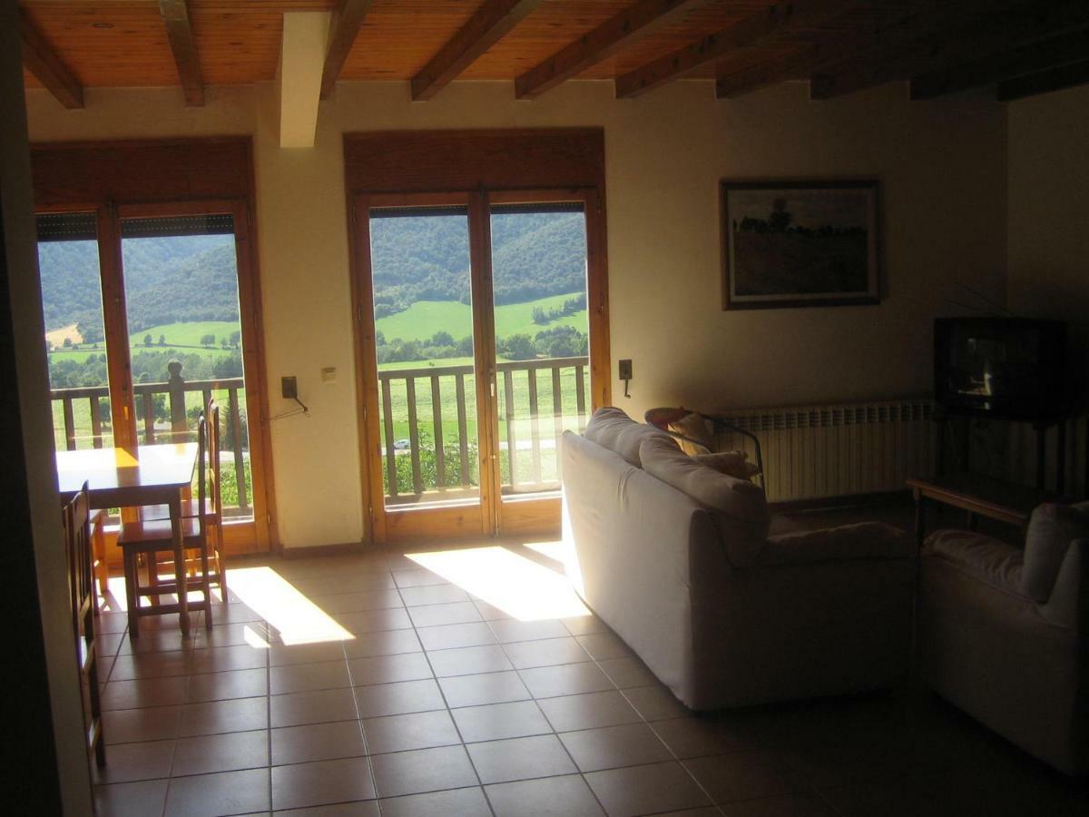 Hostal Cal Font Pla de Sant Tirs Exterior foto