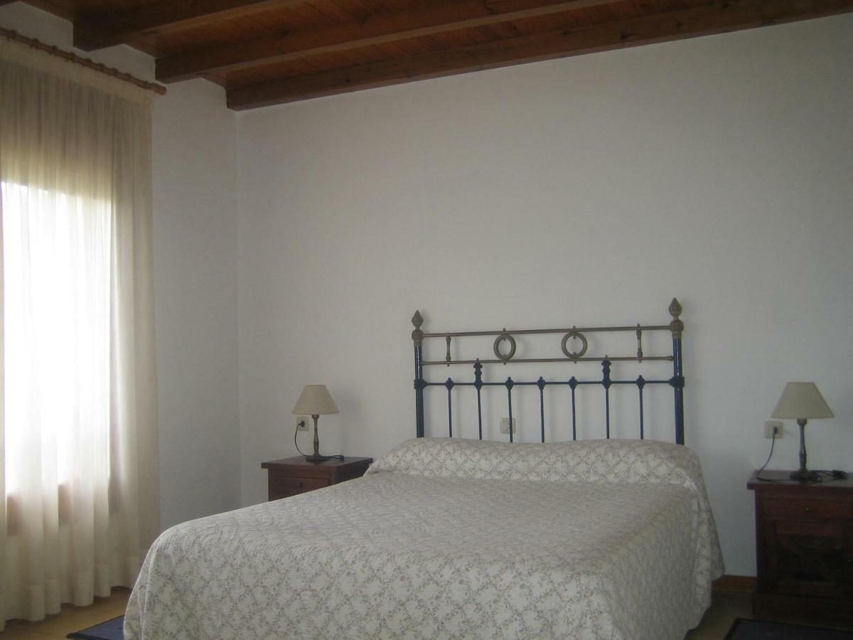 Hostal Cal Font Pla de Sant Tirs Exterior foto