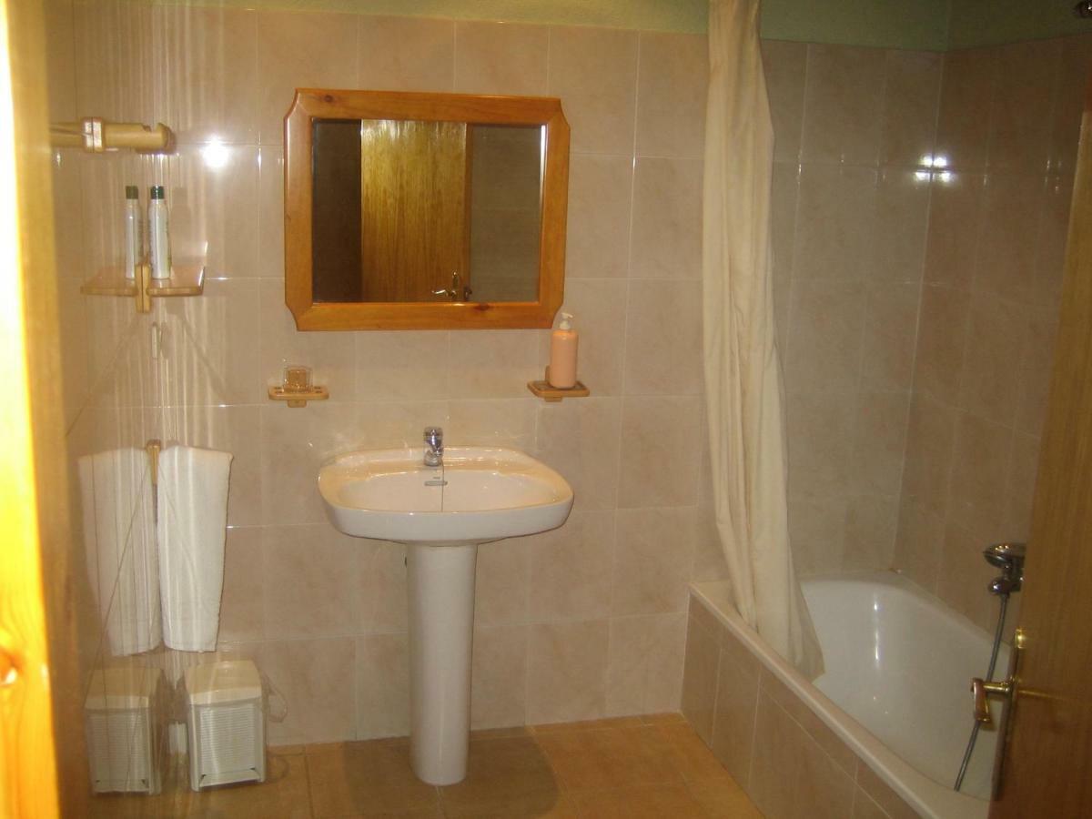Hostal Cal Font Pla de Sant Tirs Exterior foto